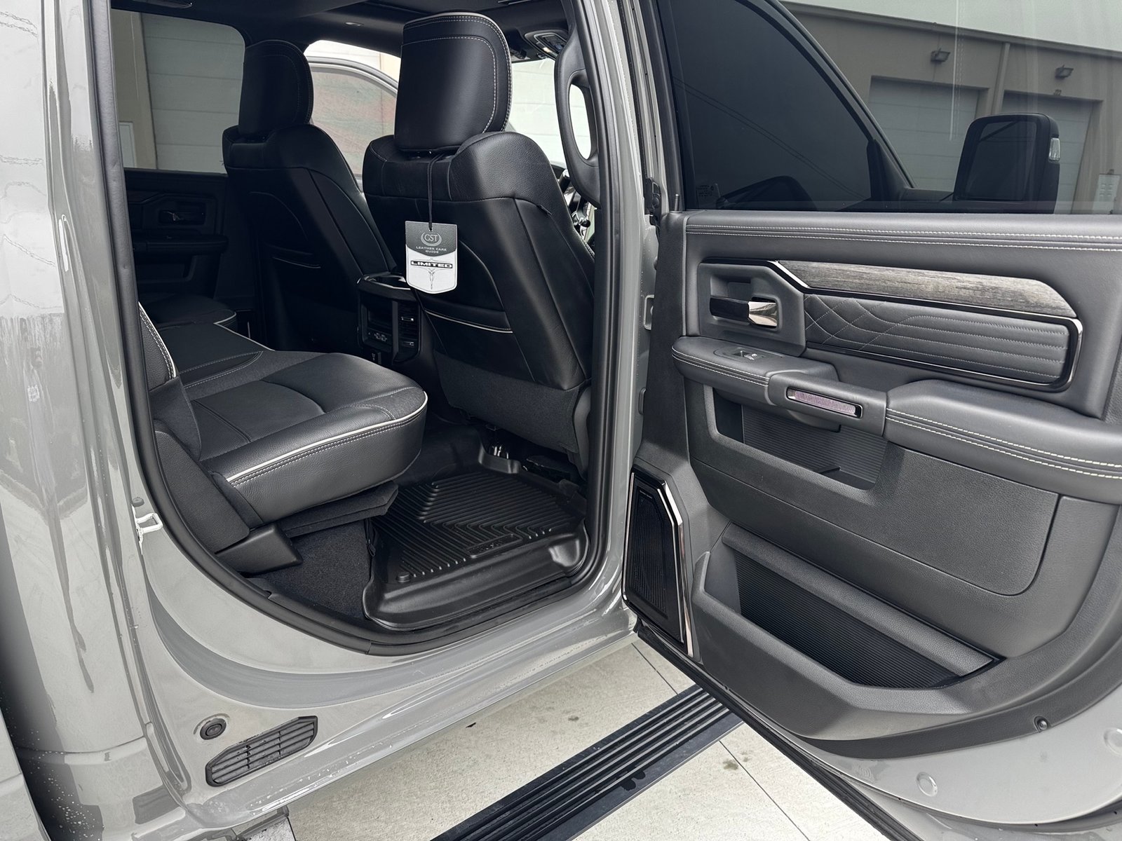2025 RAM Ram 2500 Pickup Limited - Photo 13